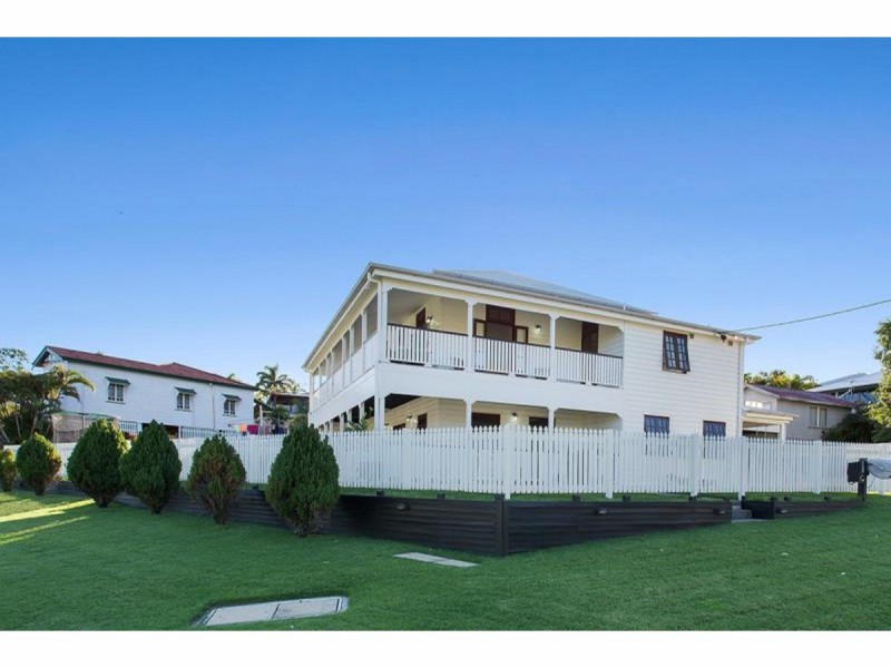 32 Beaconsfield Terrace, The Range QLD 4700